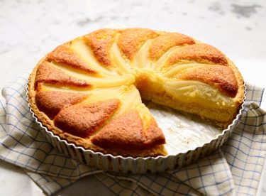 Armutlu Franjipanlı Tart Tarifi – Kek Tarifleri
