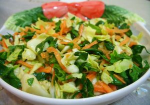 ispanakli-havuc-salatasi