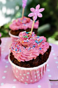 orman-meyveli-cupcake