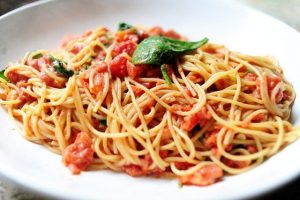 soslu-spagetti-makarna