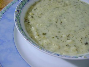 yogurtlu-bulgur-corbasi