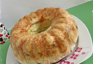 kek-kalibinda-peynirli-borek