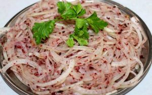 sogan-salatasi