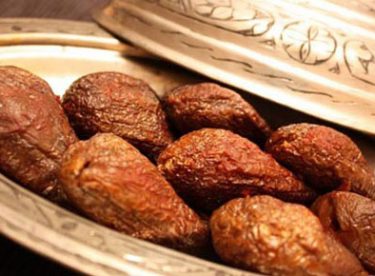 Ekşili Kuru Patlıcan Dolması Tarifi – Ana Yemek Tarifleri