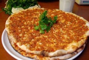 ev-yapimi-lahmacun-tarifi