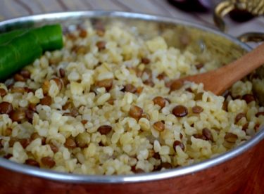Mercimekli Bulgur Pilavı Tarifi – Pilav Tarifleri
