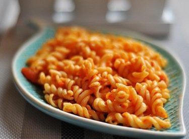 Sebzeli Demleme Makarna Tarifi – Makarna Tarifleri