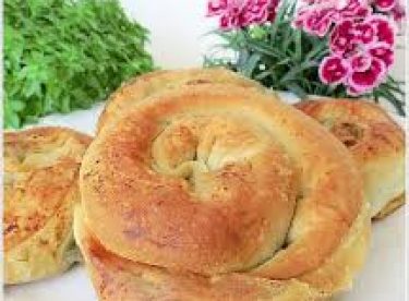 El Açması Ispanaklı Gül Böreği Tarifi – Börek Tarifleri