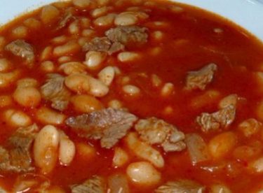 Etli Kuru Fasulye Tarifi – Ana Yemek Tarifleri