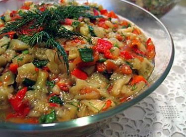 Közlenmiş Patlıcan Salatası Tarifi – Salata Tarifleri