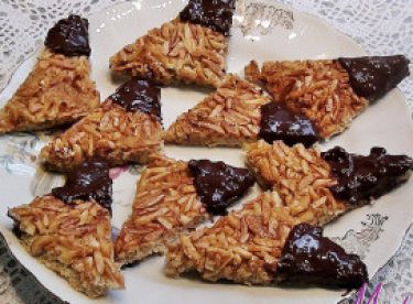 Nussecke ( Fındıklı Üçgen) Tarifi – Kurabiye Tarifleri