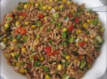 Tavuklu Şehriye Salatası Tarifi – Salata Tarifleri
