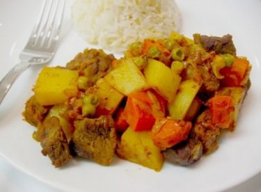 Güveçte Orman Kebabı Tarifi – Ana Yemek Tarifleri