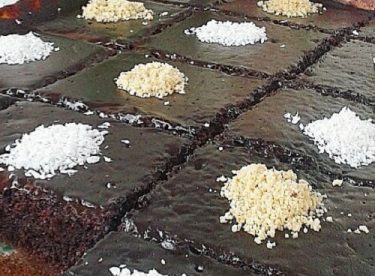 Brownie Tadında Pratik Islak Kek Tarifi