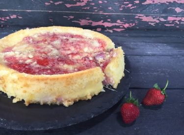 Çilek Dolgulu Cheesecake Tarifi