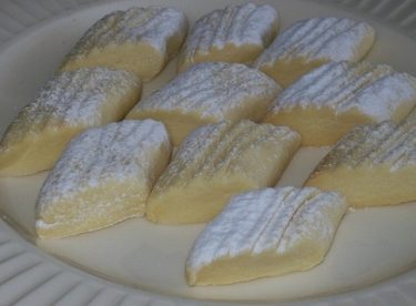 Kolay Un Kurabiyesi Tarifi
