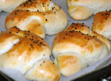 Kolay ve Bayatlamayan Poğaça Tarifi